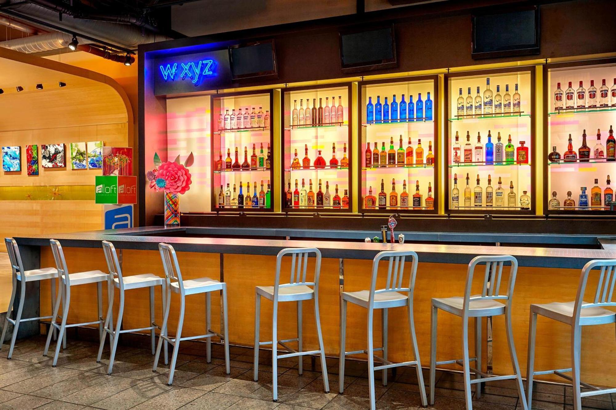 Aloft Montreal Airport Hotel Dorval Eksteriør billede