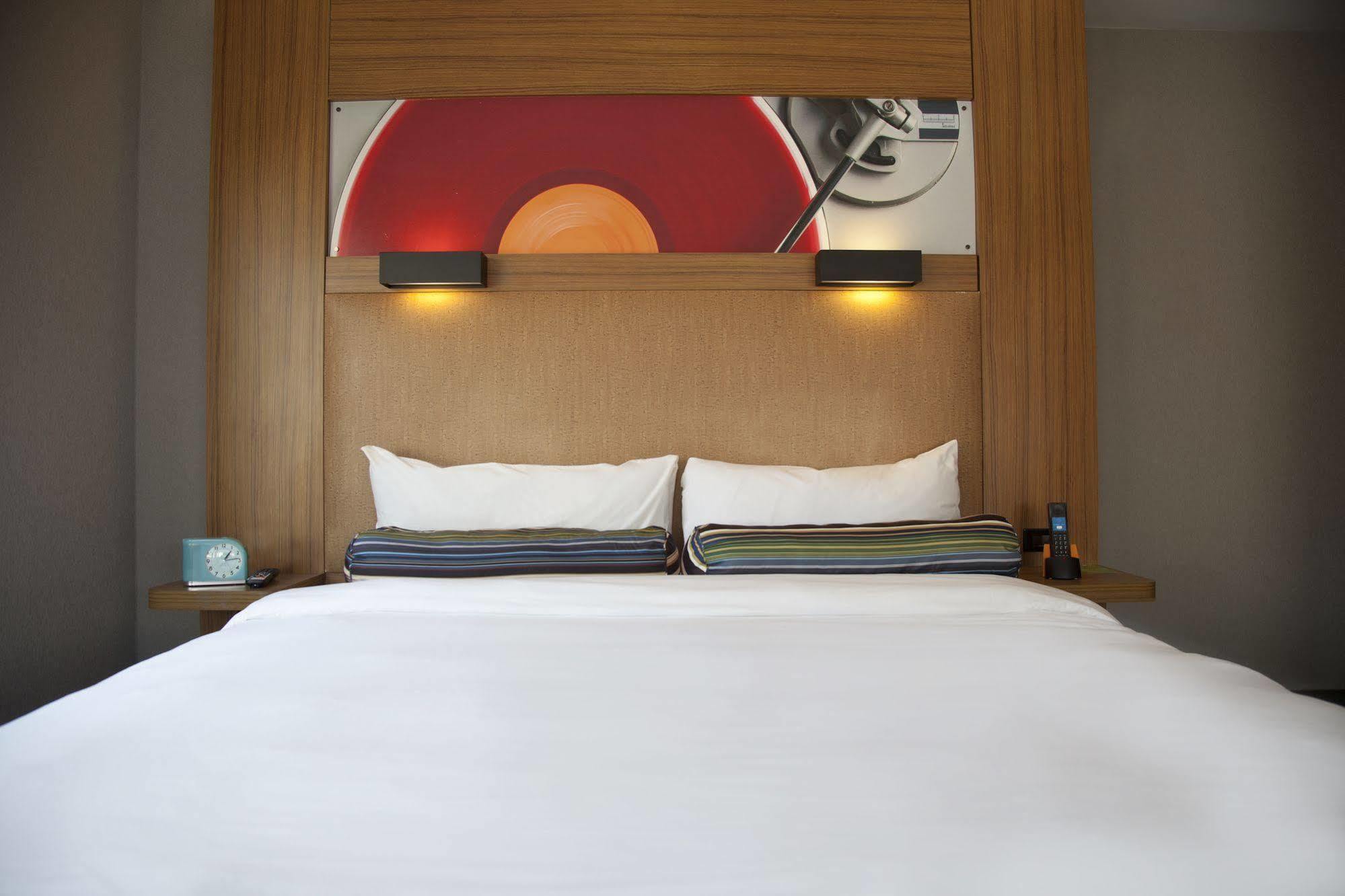 Aloft Montreal Airport Hotel Dorval Eksteriør billede